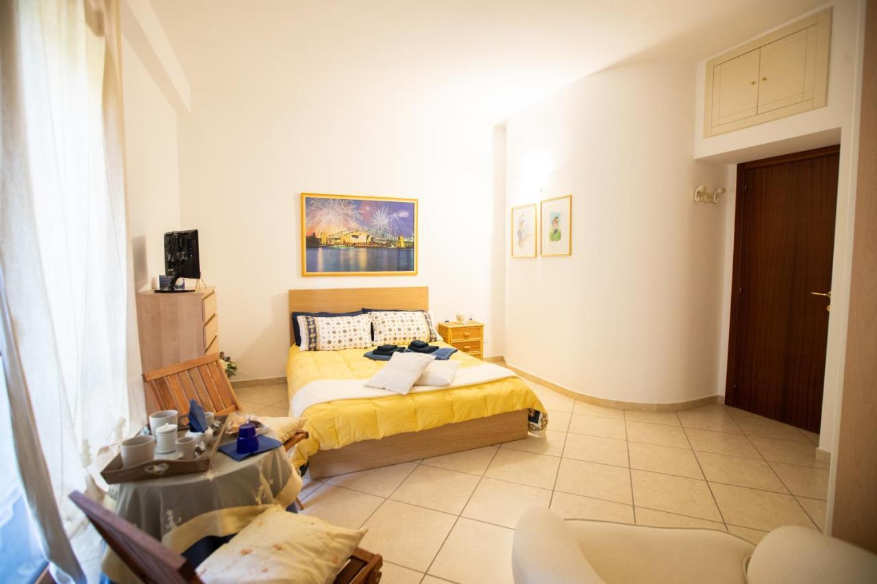 Hotel Anfol à Bari Extérieur photo